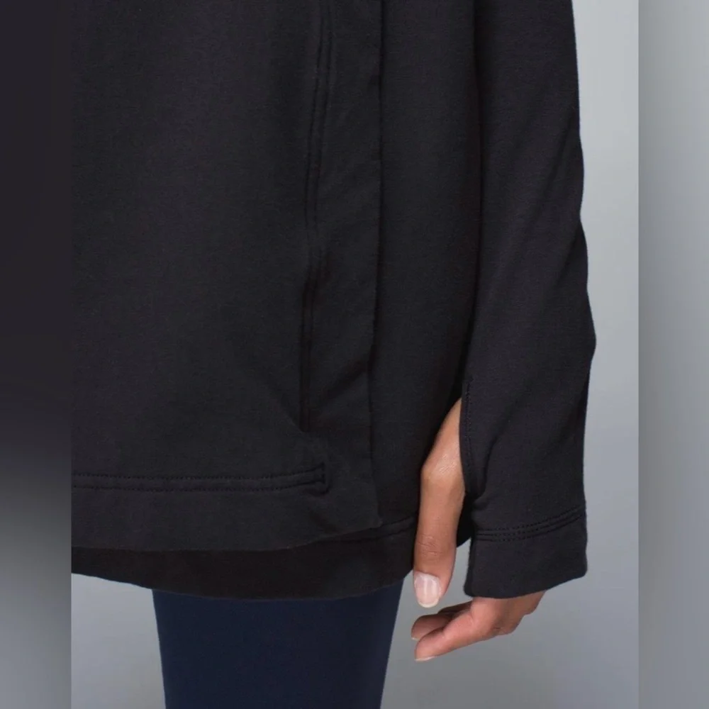 2014 Lululemon Savasana Wrap Jacket Coat Black Size 8 Rare Edition